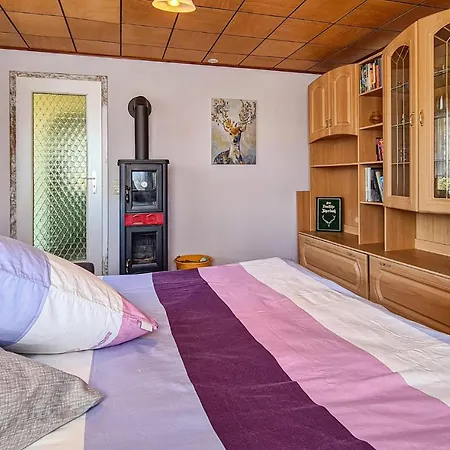 Beautiful In Adorf-ot Leubetha With Kitchen Holiday home *