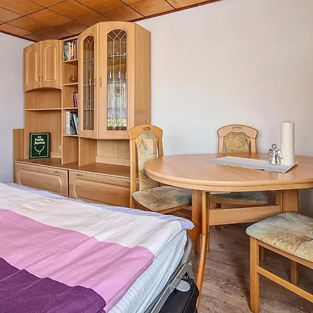 بيت للعطل 1 Bedroom In Adorfot Leubetha