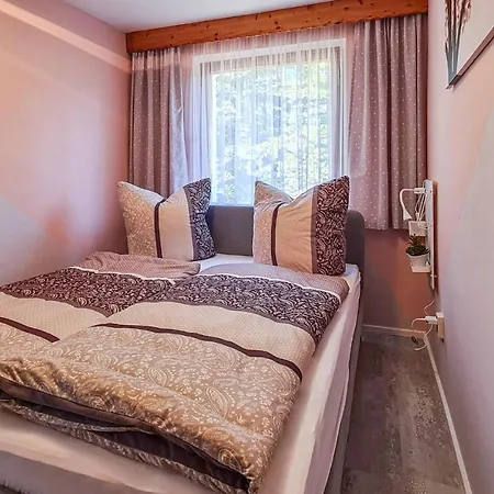 Ferienhaus Beautiful In Adorfot Leubetha *