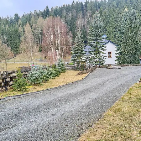 1 Bedroom In Adorfot Leubetha