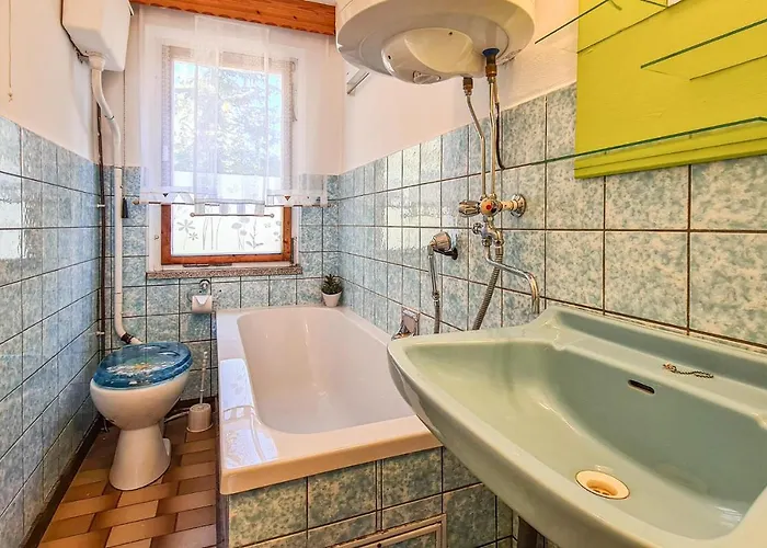 Beautiful In Adorfot Leubetha * Adorf